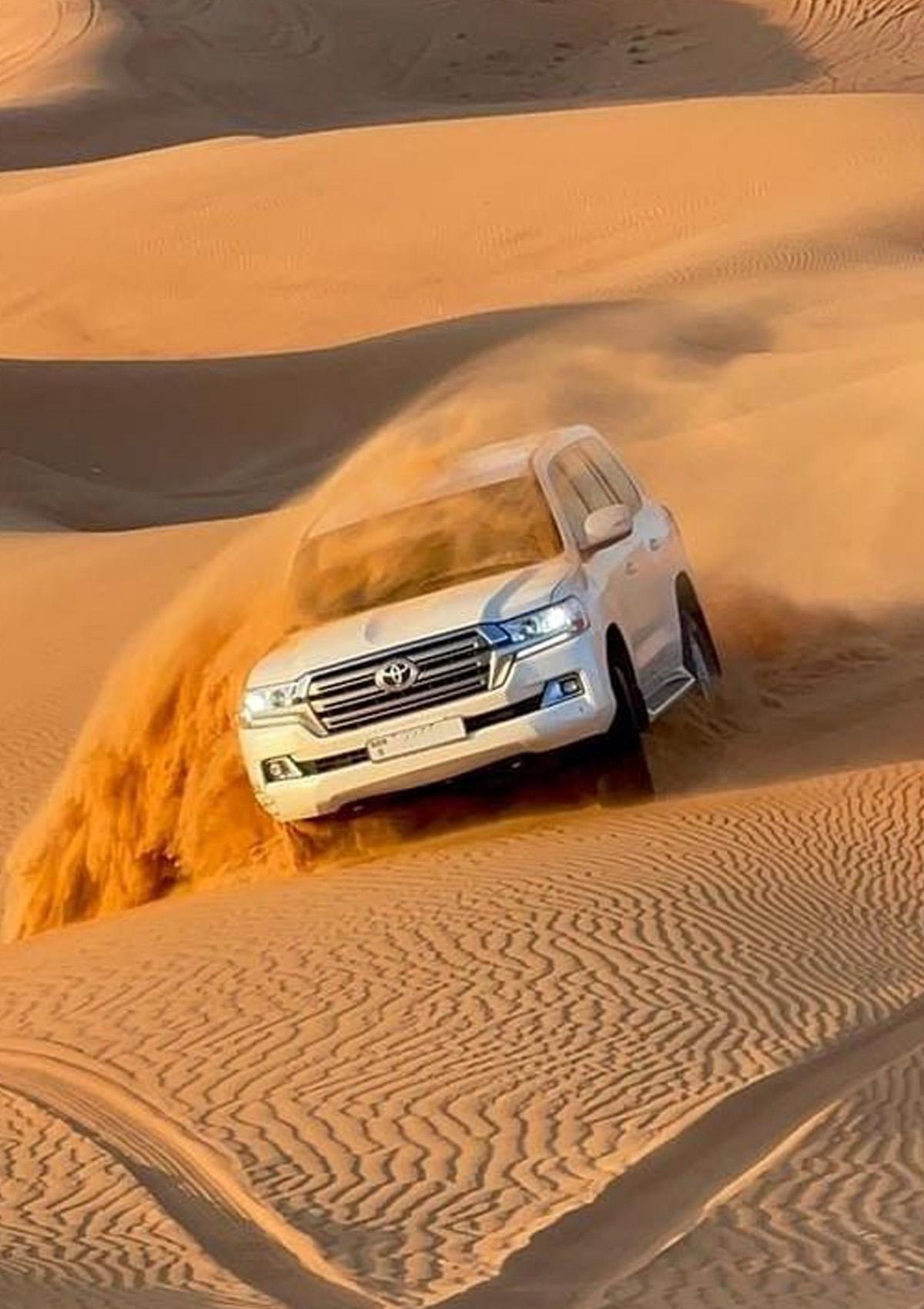 Thrilling Dune Bashing - Desert Safari Dubai