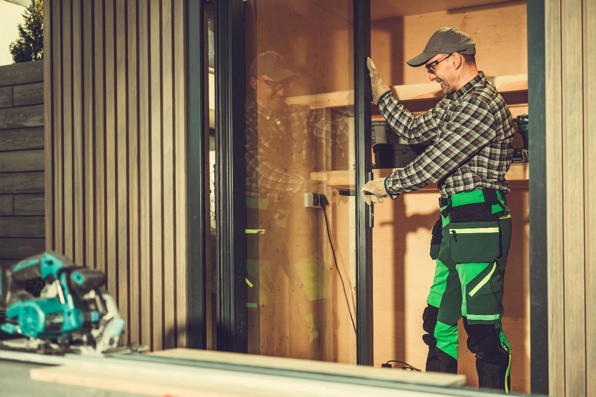 Custom sliding patio glass doors designed for Miami homes